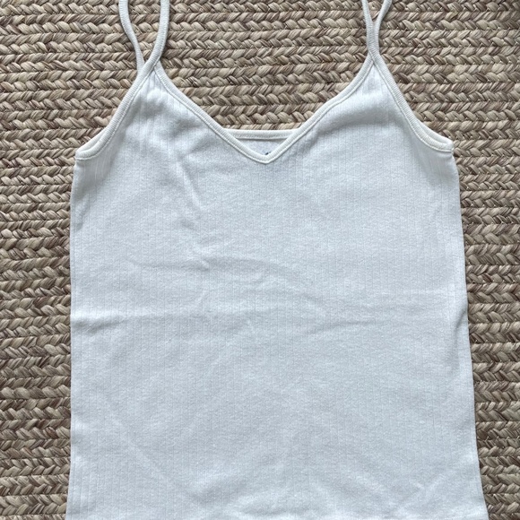 White tank (Brandy Melville) - Picture 1 of 4